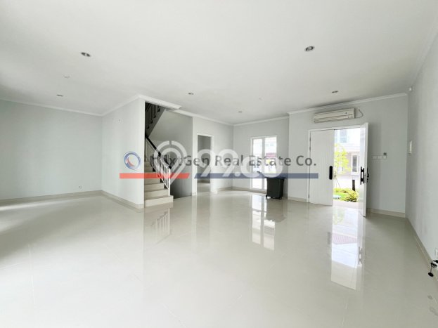Hunian Elit LB 194m2 Siap Huni Desain Elegan di Gading Serpong, Tangerang Hunian Elit LB 194m2 Siap Huni Desain Elegan di Gading Serpong, Tangerang
