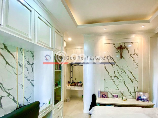 Jual Rumah Luas Elegan Dengan View Cantik di Gading Serpong, Tangerang Jual Rumah Luas Elegan Dengan View Cantik di Gading Serpong, Tangerang