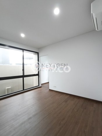 Hunian Mewah LB 485m2 Siap Pakai Desain Elegan di BSD, Tangerang Hunian Mewah LB 485m2 Siap Pakai Desain Elegan di BSD, Tangerang