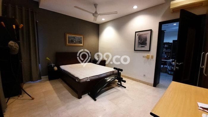 Jual Rumah Mewah Megah Dengan View Eksklusif di Lippo Karawaci, Tangerang Jual Rumah Mewah Megah Dengan View Eksklusif di Lippo Karawaci, Tangerang