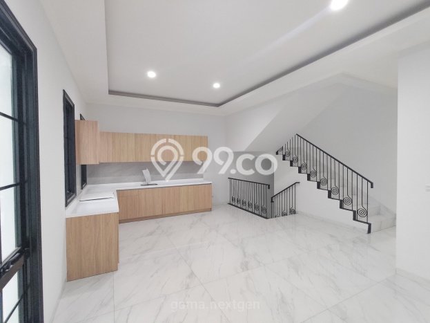 Disewakan Rumah Harga Terjangkau di Alam Sutera Tangerang Punya 5 KT Disewakan Rumah Harga Terjangkau di Alam Sutera Tangerang Punya 5 KT