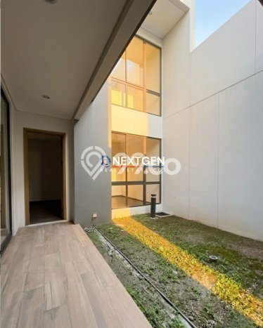 Dijual Rumah Mewah Megah Dengan View Cantik di BSD City, Tangerang Dijual Rumah Mewah Megah Dengan View Cantik di BSD City, Tangerang