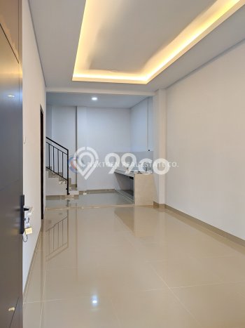 Rumah Luas Asri 3 KT Siap Pakai di Gading Serpong Tangerang Rumah Luas Asri 3 KT Siap Pakai di Gading Serpong Tangerang
