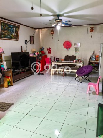 Rumah Modern Cantik 4 Kamar Bisa Langsung Pindah di Karawaci Rumah Modern Cantik 4 Kamar Bisa Langsung Pindah di Karawaci
