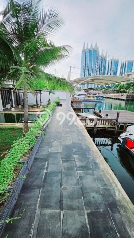 Hunian Mewah LB 800m2 Siap Huni Desain Elegan di Pantai Mutiara, Jakarta Utara Hunian Mewah LB 800m2 Siap Huni Desain Elegan di Pantai Mutiara, Jakarta Utara