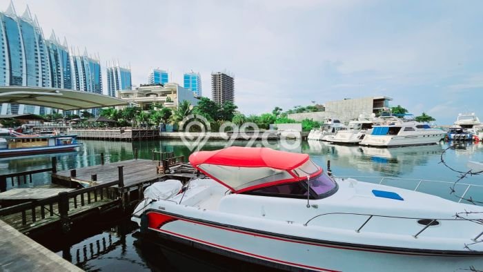 Hunian Mewah LB 800m2 Siap Huni Desain Elegan di Pantai Mutiara, Jakarta Utara Hunian Mewah LB 800m2 Siap Huni Desain Elegan di Pantai Mutiara, Jakarta Utara