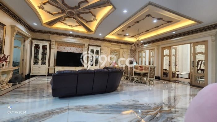 Rumah Luxury Modern Tanpa Renovasi di Pantai Indah Kapuk Jakarta Utara Rumah Luxury Modern Tanpa Renovasi di Pantai Indah Kapuk Jakarta Utara