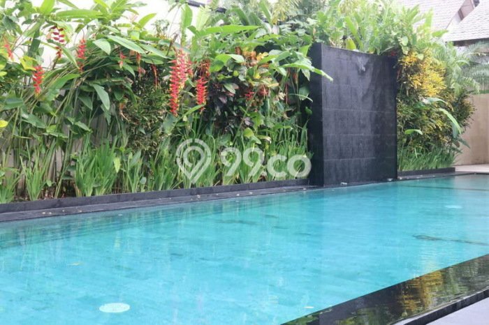 FOR SALE! Vila Kawasan , Luas 516m2m², Dekat Mudah Fasilitas Umum FOR SALE! Vila Kawasan , Luas 516m2m², Dekat Mudah Fasilitas Umum