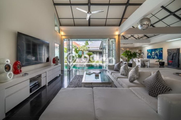 Aset Strategis! Vila di , Luas 700m2m², Hasil Menjanjikan untuk bisnis Aset Strategis! Vila di , Luas 700m2m², Hasil Menjanjikan untuk bisnis