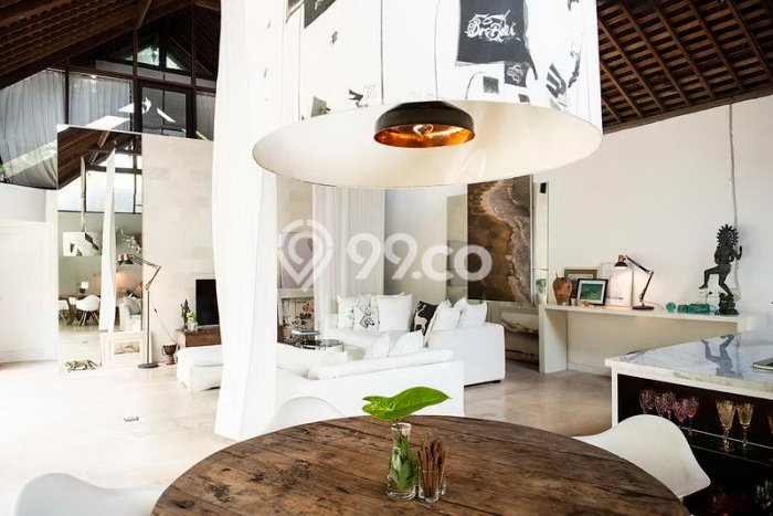 Investasi Potensial! Vila Kawasan , Luas 2372m2m², Akses Mudah Pusat Kota Investasi Potensial! Vila Kawasan , Luas 2372m2m², Akses Mudah Pusat Kota