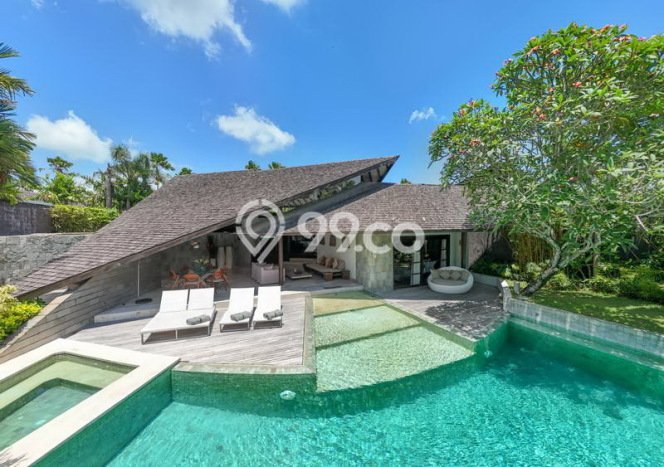 Tersedia Vila di , Luas 1610m2m², Area tenang untuk keluarga Tersedia Vila di , Luas 1610m2m², Area tenang untuk keluarga