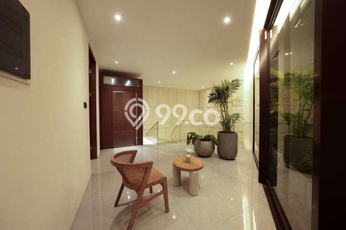 Vila Berkembang di , Ukuran 315m2m², Akses ke berbagai keperluan Vila Berkembang di , Ukuran 315m2m², Akses ke berbagai keperluan