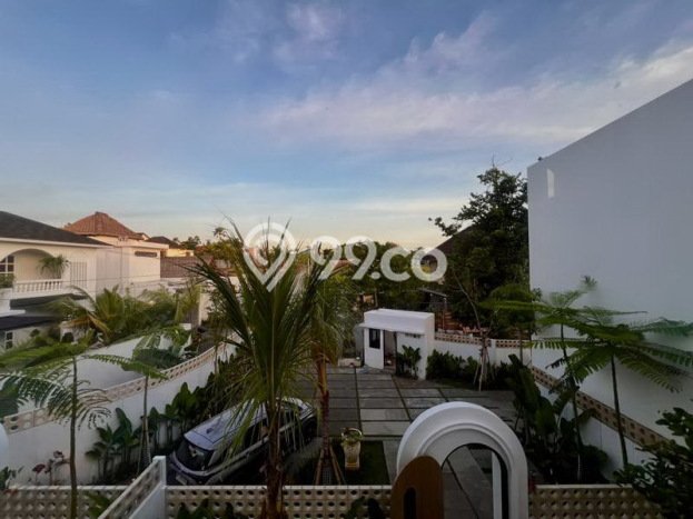 PELUANG INVESTASI! Vila di , Luas 250m2m², Potensi Bagus PELUANG INVESTASI! Vila di , Luas 250m2m², Potensi Bagus