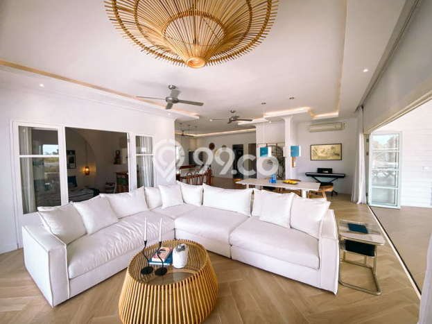 FOR SALE! Vila Kawasan , Luas 858m2m², Lokasi Strategis FOR SALE! Vila Kawasan , Luas 858m2m², Lokasi Strategis