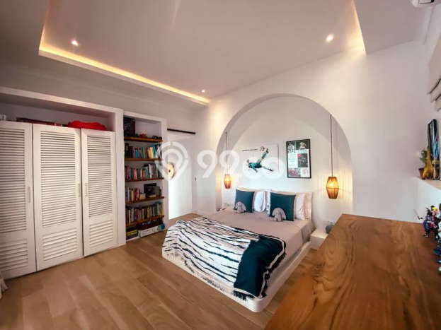 FOR SALE! Vila Kawasan , Luas 858m2m², Lokasi Strategis FOR SALE! Vila Kawasan , Luas 858m2m², Lokasi Strategis