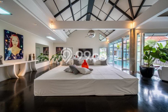 Aset Strategis! Vila di , Luas 700m2m², Hasil Menjanjikan untuk bisnis Aset Strategis! Vila di , Luas 700m2m², Hasil Menjanjikan untuk bisnis