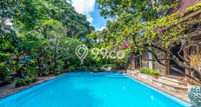 FOR SALE! Vila di , Luas 2100m2m², Posisi Premium FOR SALE! Vila di , Luas 2100m2m², Posisi Premium