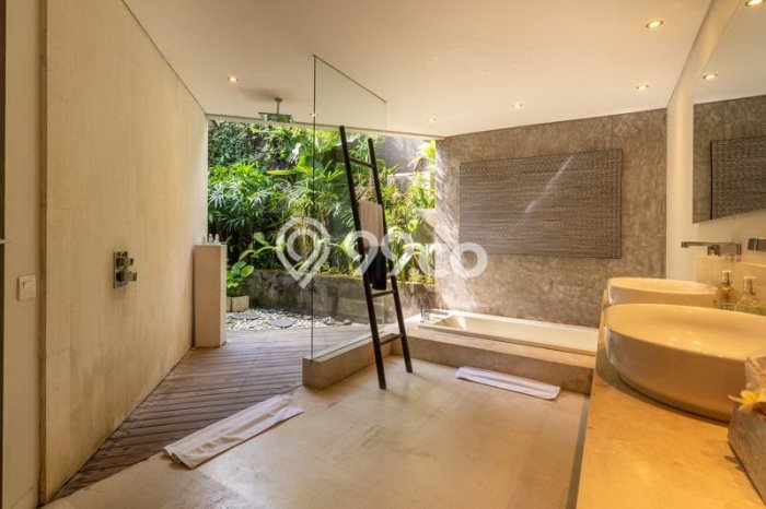 Tersedia Vila di , Luas 1610m2m², Area tenang untuk keluarga Tersedia Vila di , Luas 1610m2m², Area tenang untuk keluarga