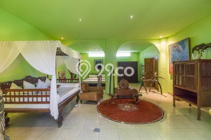 FOR SALE! Vila di , Luas 2100m2m², Posisi Premium FOR SALE! Vila di , Luas 2100m2m², Posisi Premium