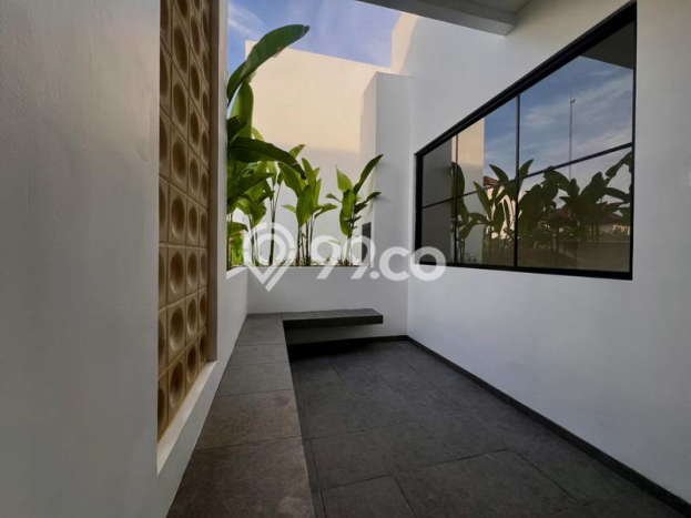 PELUANG INVESTASI! Vila di , Luas 250m2m², Potensi Bagus PELUANG INVESTASI! Vila di , Luas 250m2m², Potensi Bagus