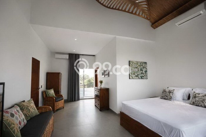 Vila Kawasan , Area 181m2m², Akses Mudah Fasilitas Umum Vila Kawasan , Area 181m2m², Akses Mudah Fasilitas Umum