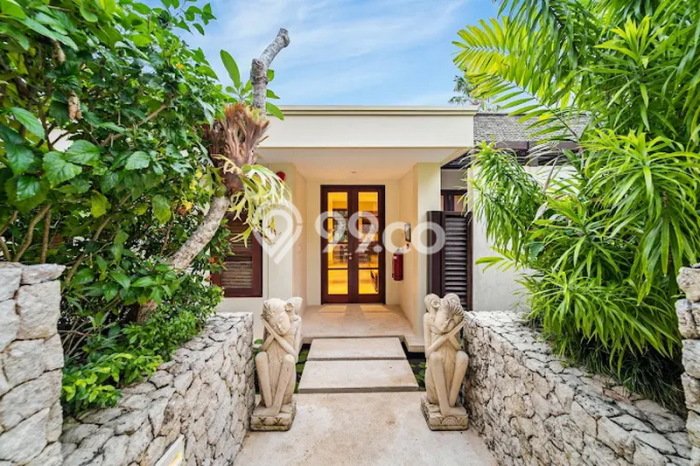 Dijual Vila Kawasan , Area 808m2m², Lingkungan tenang untuk keluarga Dijual Vila Kawasan , Area 808m2m², Lingkungan tenang untuk keluarga