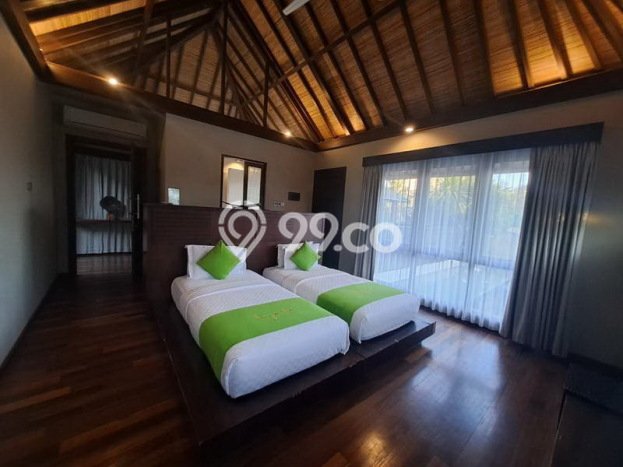 Bisnis Potensial! Vila di , Area 332m2m², Dekat ke Pusat Kota Bisnis Potensial! Vila di , Area 332m2m², Dekat ke Pusat Kota