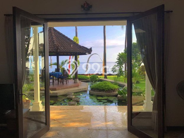 Dijual! Vila Kawasan , Luas 4250m2m², Lokasi Strategis Dijual! Vila Kawasan , Luas 4250m2m², Lokasi Strategis