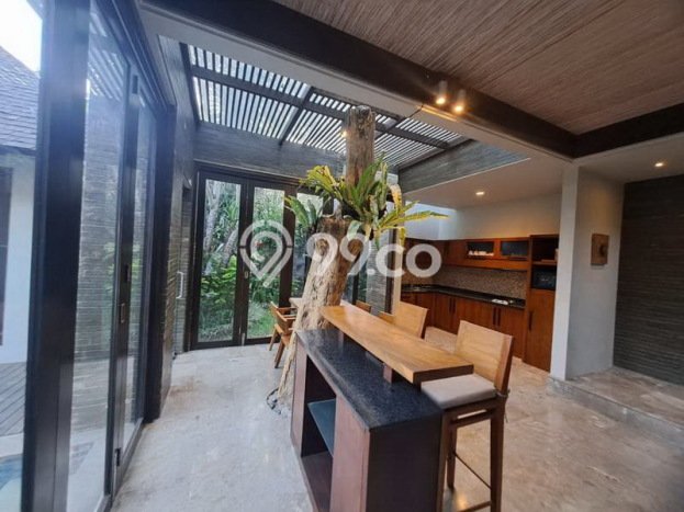 Bisnis Potensial! Vila di , Area 332m2m², Dekat ke Pusat Kota Bisnis Potensial! Vila di , Area 332m2m², Dekat ke Pusat Kota
