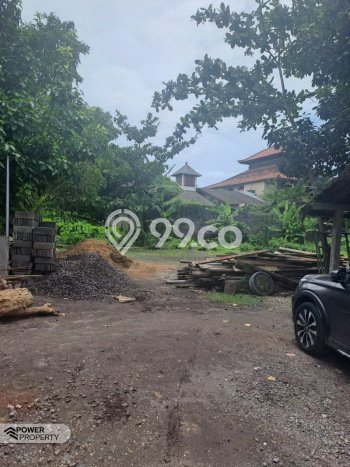 Tanah Disewa di Canggu Strategis dan Memiliki Luas 1080m2 Tanah Disewa di Canggu Strategis dan Memiliki Luas 1080m2