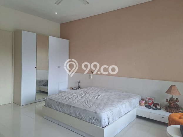 For Sale! Vila Kawasan , Luas 180m2m², Posisi Premium For Sale! Vila Kawasan , Luas 180m2m², Posisi Premium