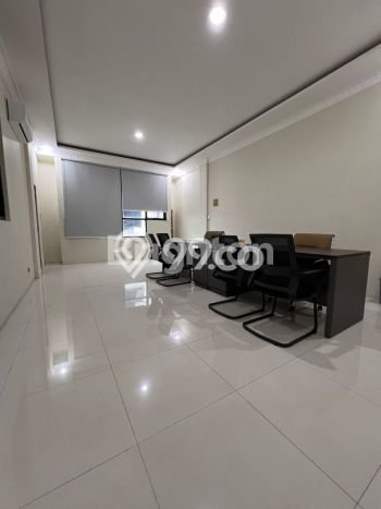 Ruko Dijual di Prime Area Surabaya Luas 200m2 Ruko Dijual di Prime Area Surabaya Luas 200m2