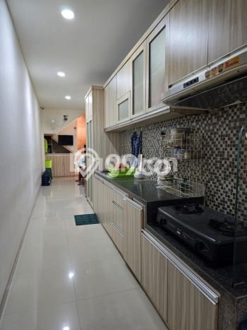 Siap Huni Hunian Elit 5 Kamar di Dukuh Pakis Dekat ke Mana Saja Siap Huni Hunian Elit 5 Kamar di Dukuh Pakis Dekat ke Mana Saja