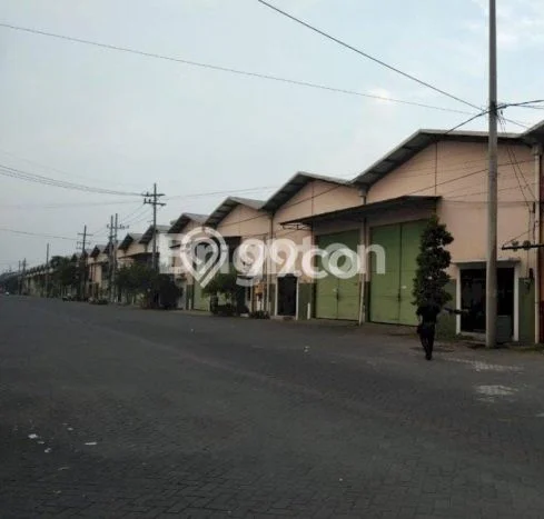 Disewakan Gudang komersial di Gedangan luas bangunan 462m2 Disewakan Gudang komersial di Gedangan luas bangunan 462m2