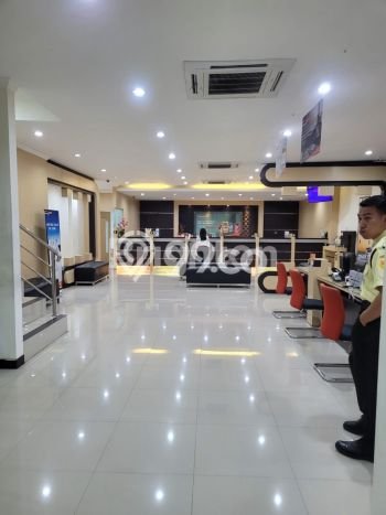 Ruko untuk Disewa di Pusat Surabaya Luas Bangunan 1200m2 Ruko untuk Disewa di Pusat Surabaya Luas Bangunan 1200m2