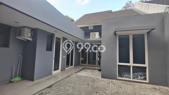 Rumah Luas Asri 4 KT Siap Huni di Bukit Sari Semarang Rumah Luas Asri 4 KT Siap Huni di Bukit Sari Semarang