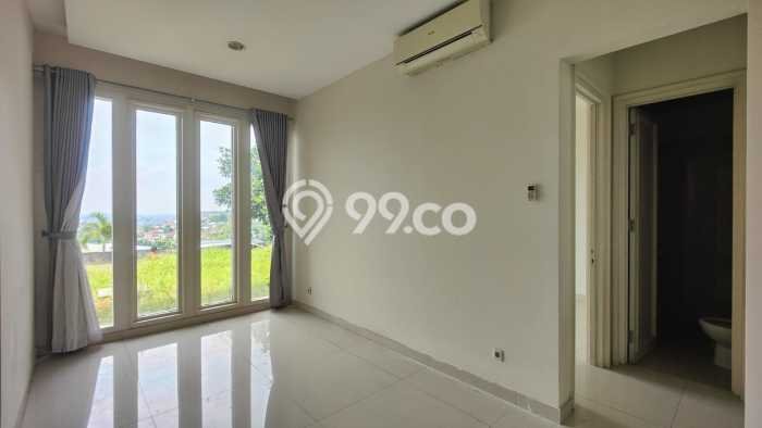 Rumah Elit LB 305m2 Siap Huni Desain Elegan di Candi Golf, Semarang Rumah Elit LB 305m2 Siap Huni Desain Elegan di Candi Golf, Semarang
