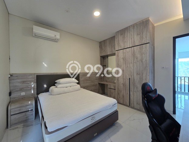 Rumah di Tembalang, 4 KT, Area Elite, Luas 280m2m² LB 450m2m² Rumah di Tembalang, 4 KT, Area Elite, Luas 280m2m² LB 450m2m²