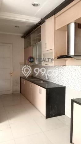 Rumah di , Akses ke Tol, 3 KT, LT 180m2m² LB 200m2m² Rumah di , Akses ke Tol, 3 KT, LT 180m2m² LB 200m2m²
