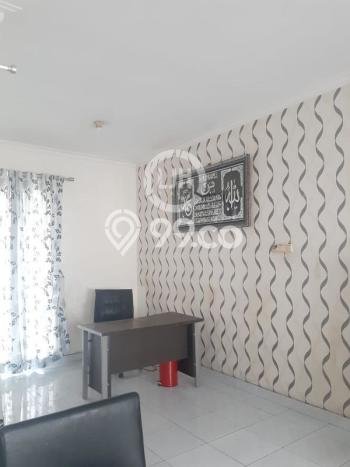 Lokasi strategis! Rumah siap huni dikontrakkan di Cibubur LB 189m2 Lokasi strategis! Rumah siap huni dikontrakkan di Cibubur LB 189m2