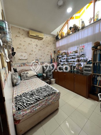 Rumah Eksklusif Siap Huni LT 300m2 di Batununggal, Bandung Rumah Eksklusif Siap Huni LT 300m2 di Batununggal, Bandung