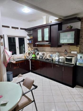 Rumah Modern 3 KT di Kota Baru Parahyangan Bandung Full Furnished Rumah Modern 3 KT di Kota Baru Parahyangan Bandung Full Furnished