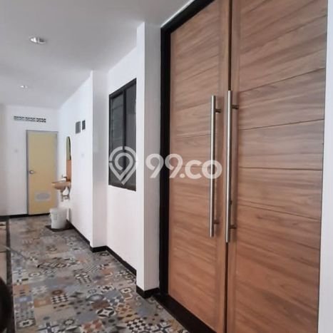 Rumah Elit LB 660m2 Siap Huni Desain Elegan di Surya Sumantri, Bandung Rumah Elit LB 660m2 Siap Huni Desain Elegan di Surya Sumantri, Bandung