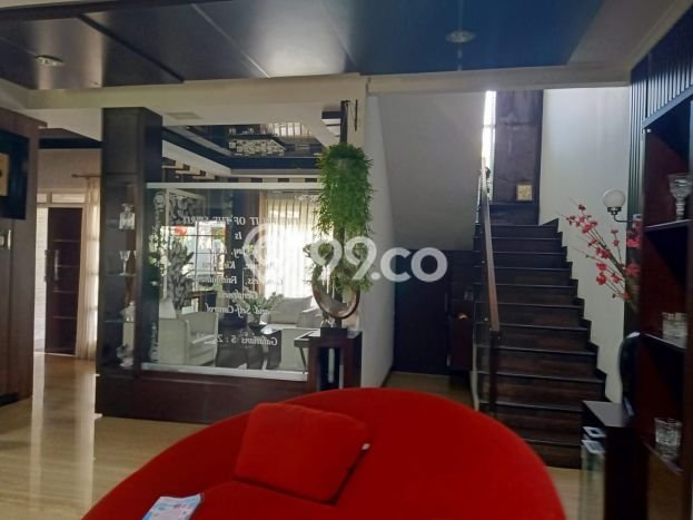 Rumah Mewah LB 400m2 Siap Huni Desain Elegan di Kota Baru Parahyangan, Bandung Rumah Mewah LB 400m2 Siap Huni Desain Elegan di Kota Baru Parahyangan, Bandung