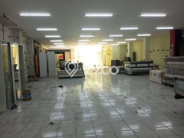 Disewakan Ruko di Kawasan Ramai sudirman Luas 700m2 Disewakan Ruko di Kawasan Ramai sudirman Luas 700m2