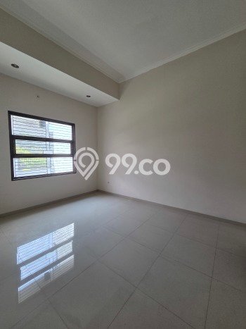 Jual Rumah Eksklusif 3 KT di Taman Kopo Indah, Bandung Jual Rumah Eksklusif 3 KT di Taman Kopo Indah, Bandung