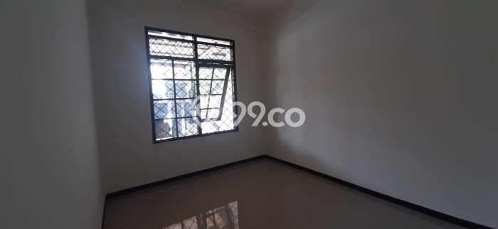 Rumah Minimalis 2 Kamar LT 96m2 di Taman Holis Indah Rumah Minimalis 2 Kamar LT 96m2 di Taman Holis Indah