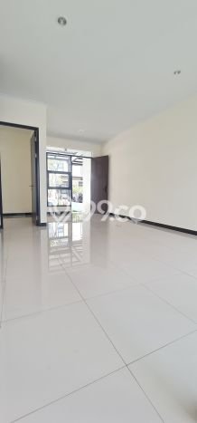 Jual Rumah Modern 4 KT di Taman Kopo Indah, Bandung Jual Rumah Modern 4 KT di Taman Kopo Indah, Bandung
