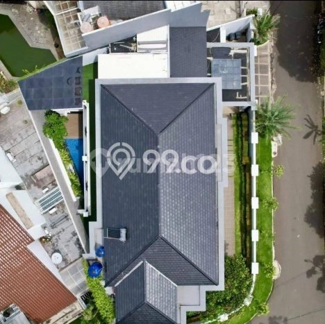 Dijual Rumah Luas Elegan Dengan View Eksklusif di Pondok Indah, Jakarta Selatan Dijual Rumah Luas Elegan Dengan View Eksklusif di Pondok Indah, Jakarta Selatan
