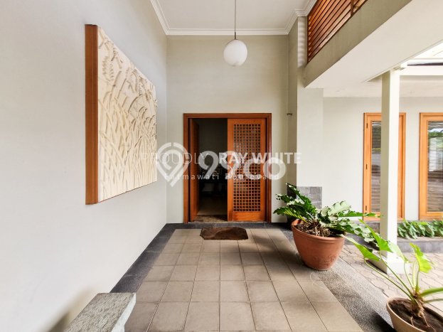 Dijual Rumah Mewah Exclusive di Cilandak, Jakarta Selatan Dijual Rumah Mewah Exclusive di Cilandak, Jakarta Selatan